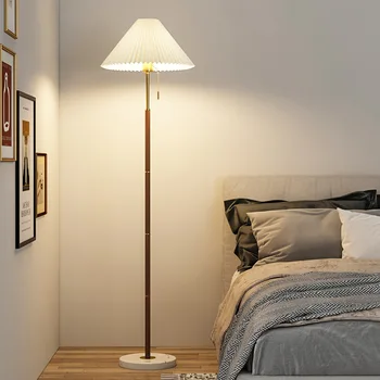 Роскошный торшер из натурального дерева в стиле ретро, простая плиссированная напольная подставка, светильник для спальни, гостиной, дивана, торшеры для кабинета
